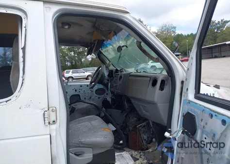 2011 Ford E-150 Commercial z USA, uszkodzony, nr VIN 1FTNE1EW6BDA45742